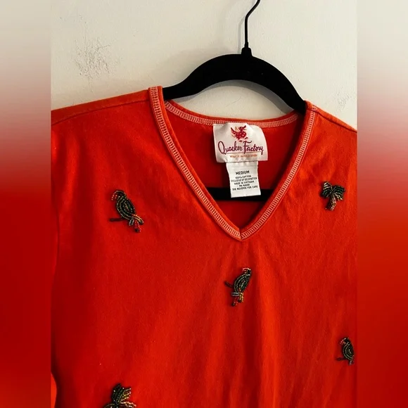 Quacker Factory Beaded Parrot Top Orange Tropical V Neck Size Medium - Picture 3 of 4